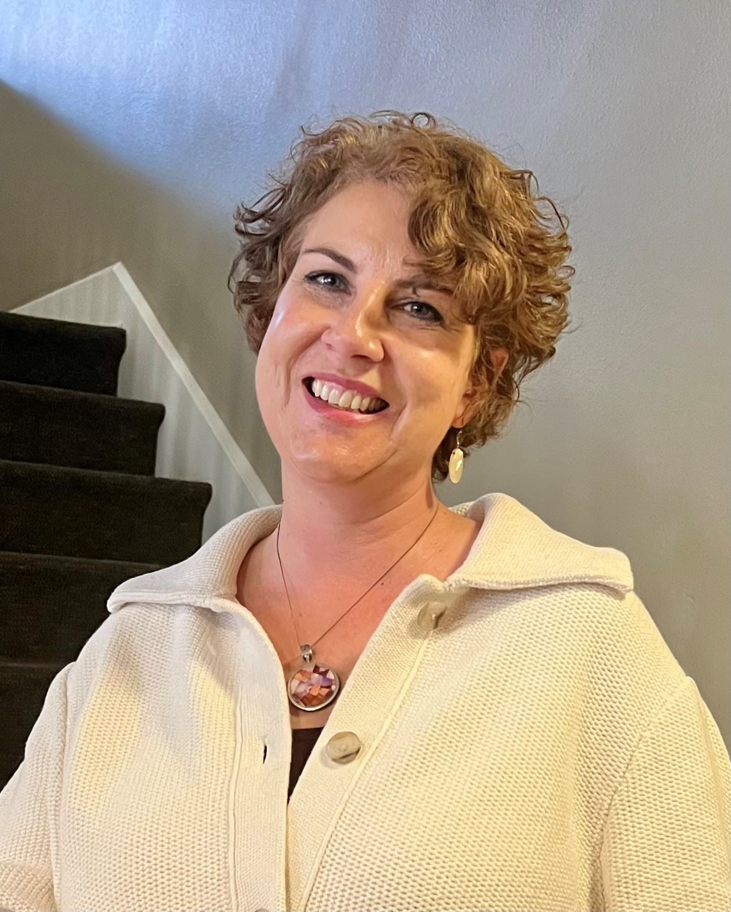 Picture of Rio Metro Planning Manager Bianca Borg Looking at the Camera and Smiling